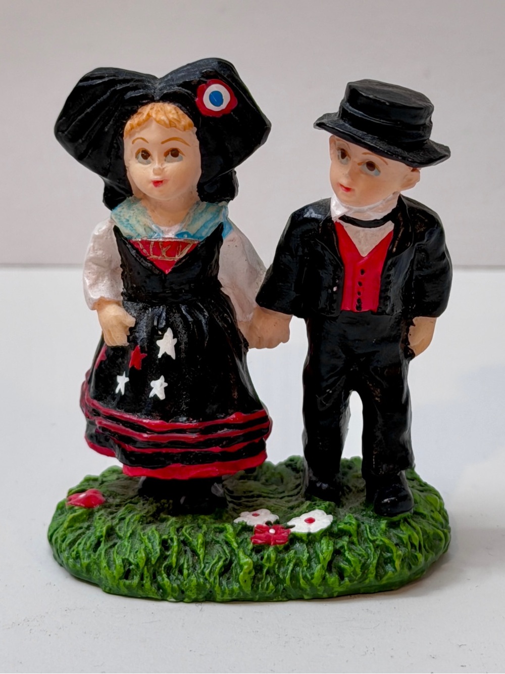 Vintage French Alsatian Couple Figurine GMF France Folk Costume 2.25”
